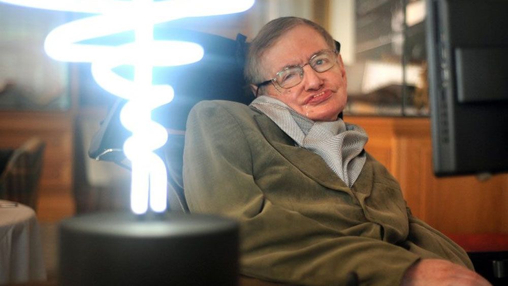 Stephen Hawking será enterrado junto a Newton y Darwin