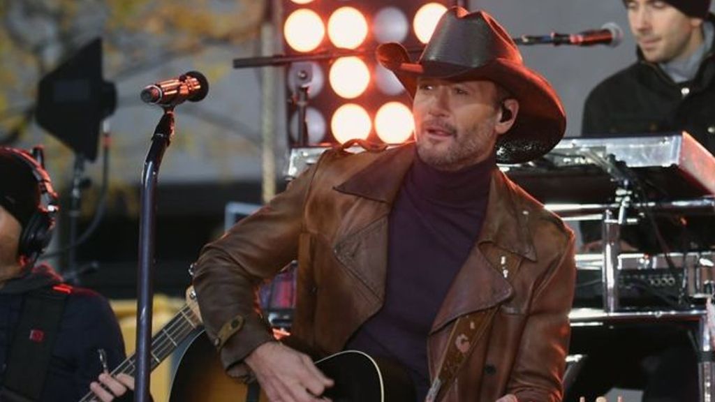 Tim Mcgraw sufre colapso durante concierto en Irlanda