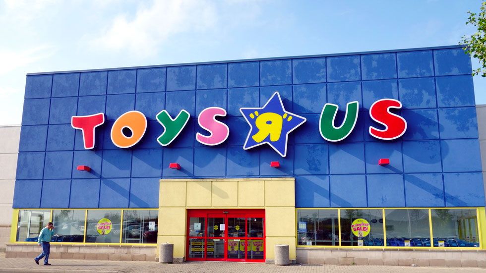 Hombre compra un mdd en juguetes de ‘Toys R Us’ para donación