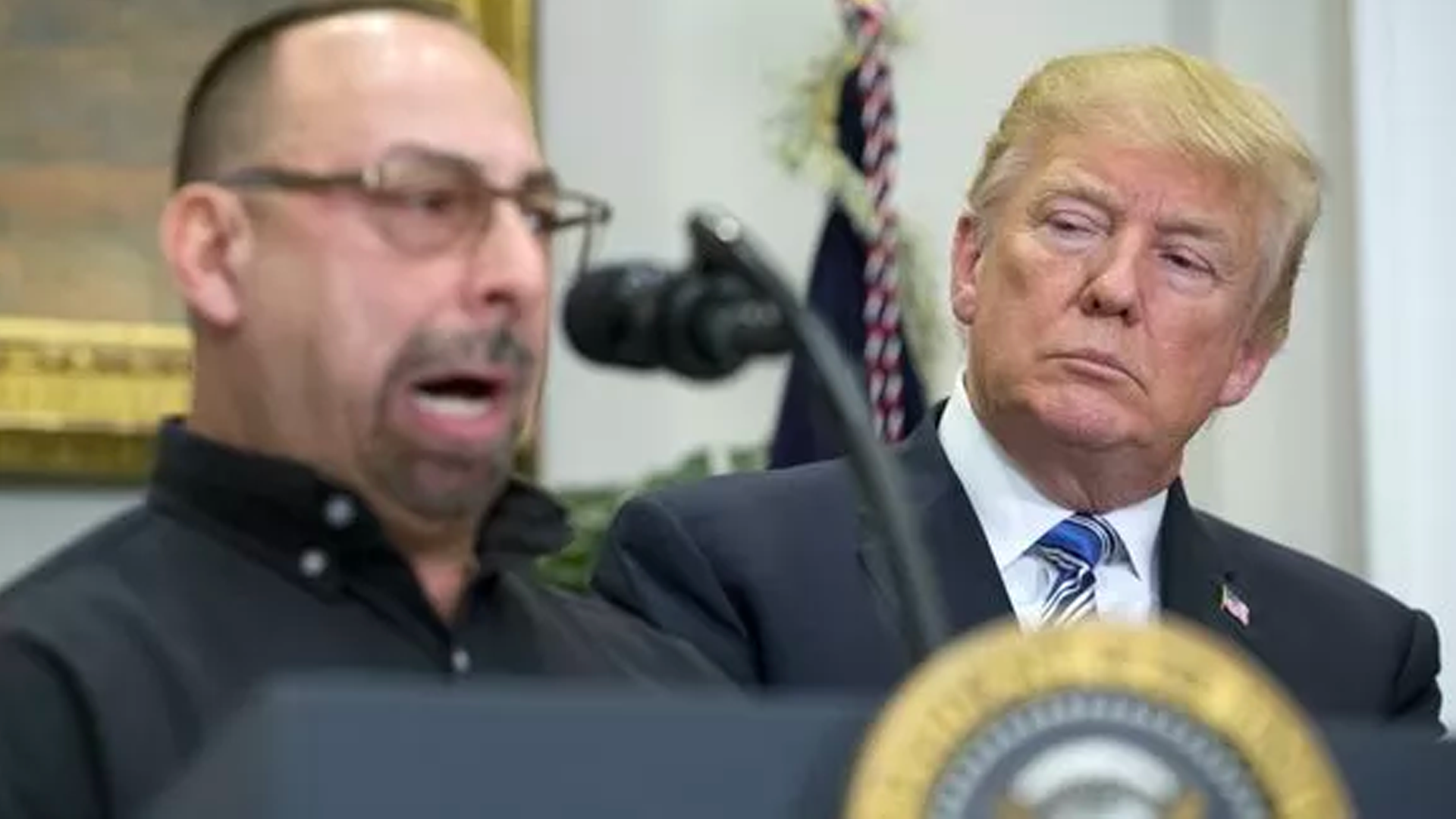 Trump se equivoca y da por muerto a padre de trabajador