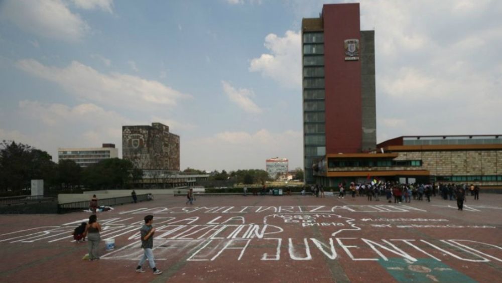 Venden droga a solo unos pasos de Biblioteca Central de la UNAM