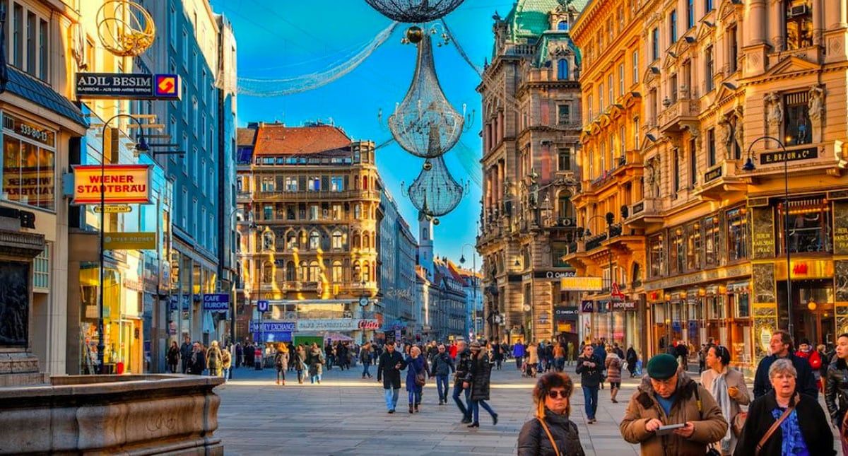 Ataque con cuchillo en Viena deja tres heridos