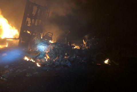 Se incendian tráilers tras choque en la Torreón-Saltillo - accidentes-autopista-saltillo-chocan-trailers-se-incendia-trailer-en-choque-milima20180428-0172-8