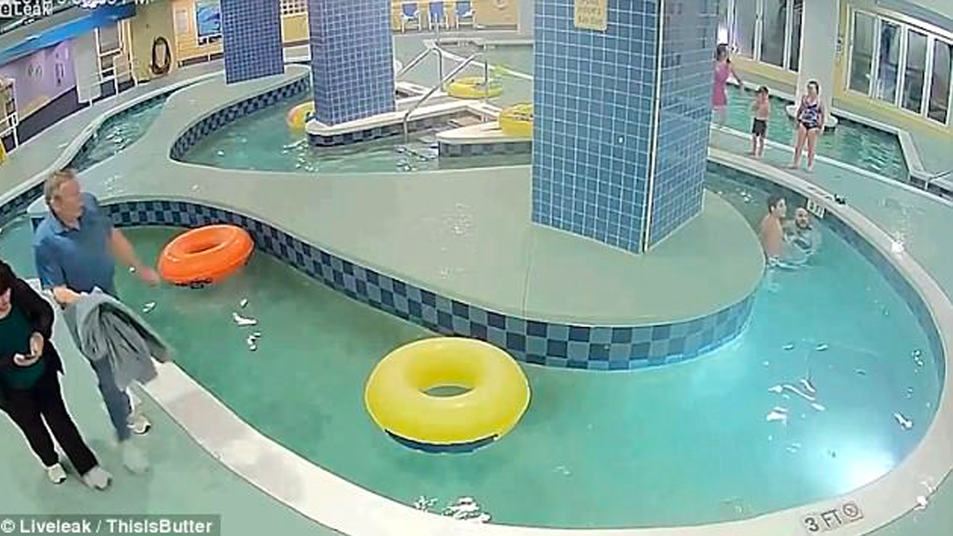 #Video Niño queda atrapado bajo el agua durante más de nueve minutos