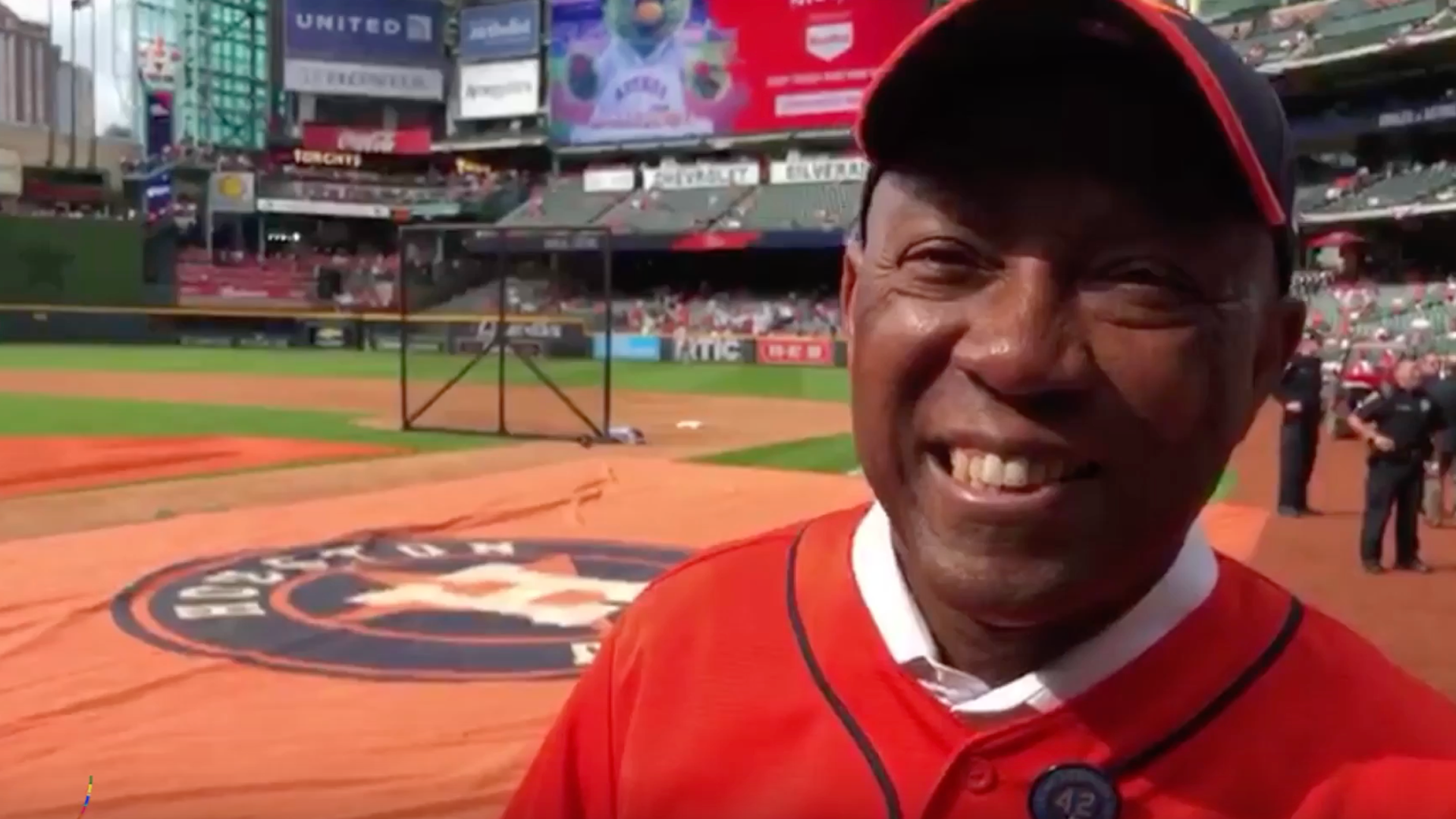 “Los inmigrantes son los que construyen esta ciudad”: alcalde de Houston