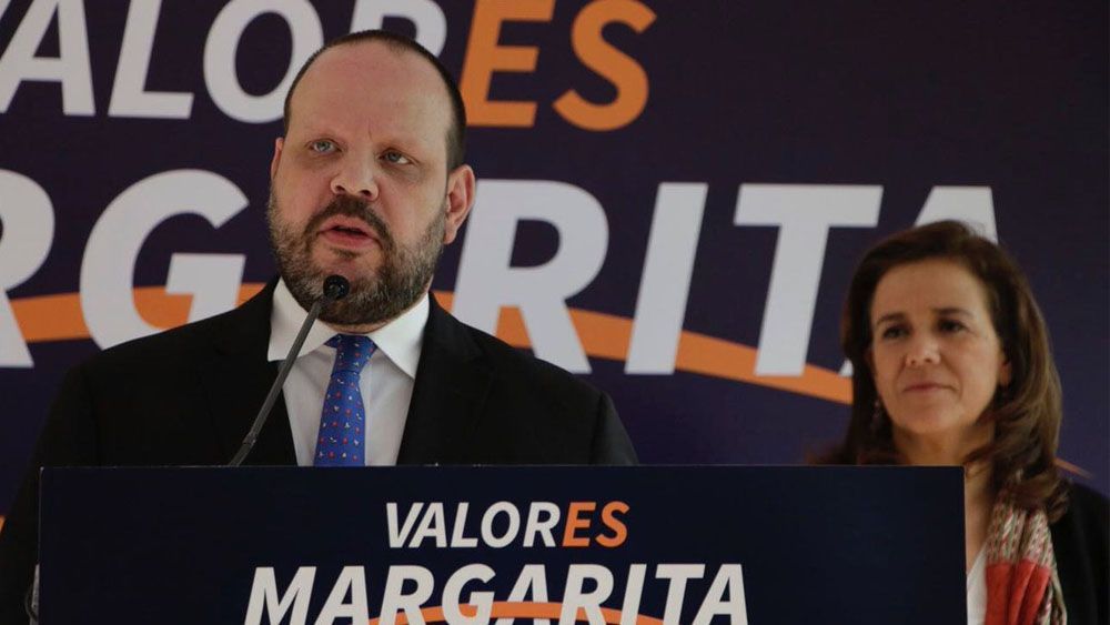 Margarita Zavala presenta a Alejandro Hope como su asesor de seguridad