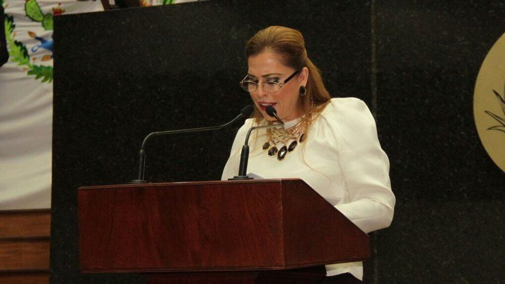 Abuchean a expriista postulada por Morena en Durango