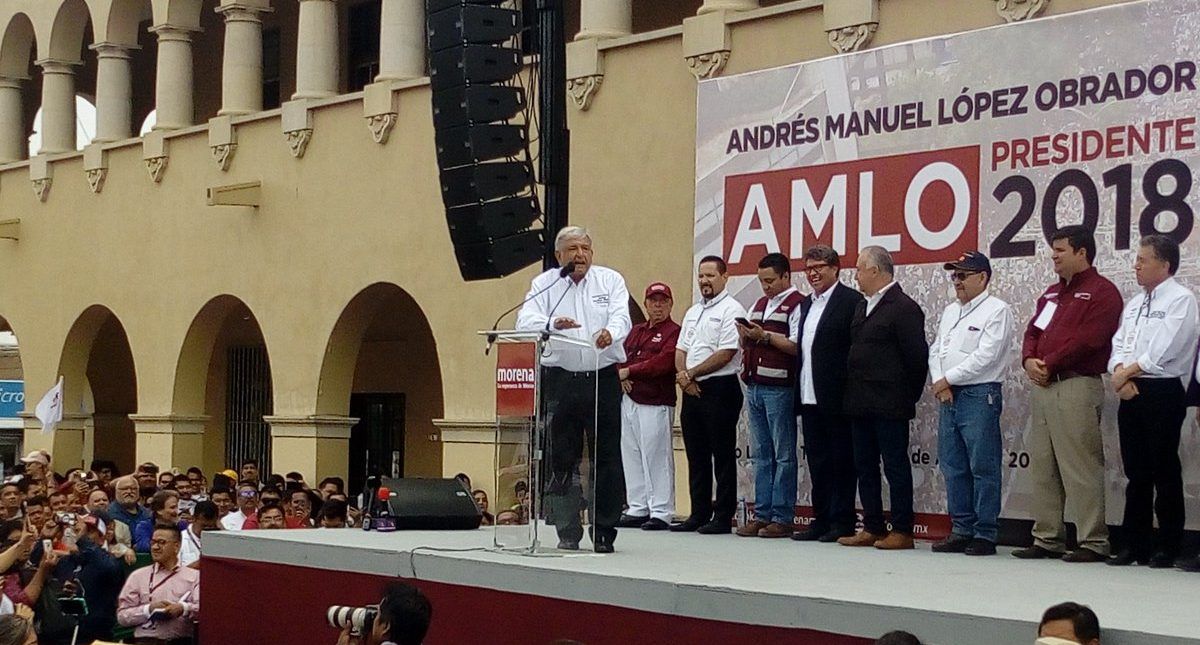 AMLO promete reducir IVA en la frontera y no más “gasolinazos”
