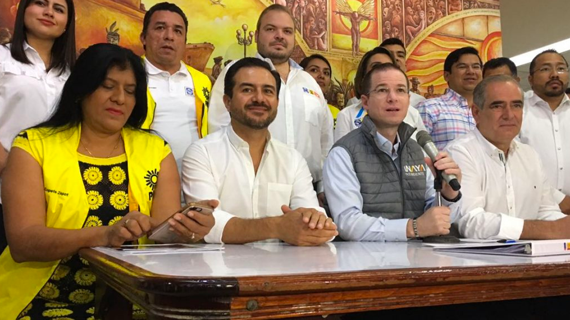 Ricardo Anaya reconoce a Yunes Linares y ataca a Javier Duarte
