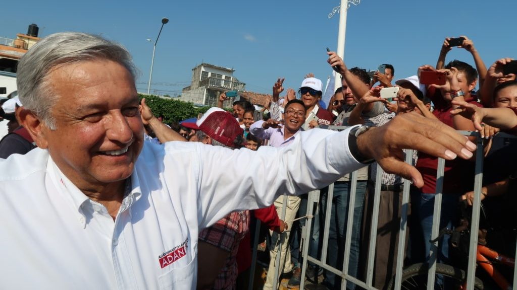 “No me gusta lo de carro completo, pero va a ser cayuco completo”: AMLO