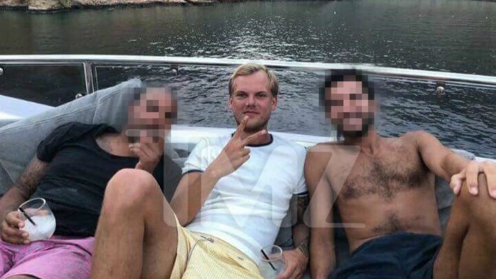 Captan a Avicii disfrutando en yate un día antes de su muerte