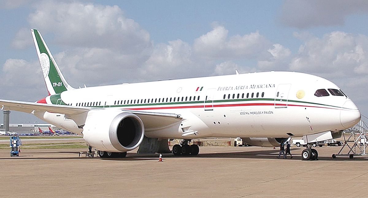 AMLO llama a hacer encuesta para decidir si vende avión presidencial - avion-presidencial