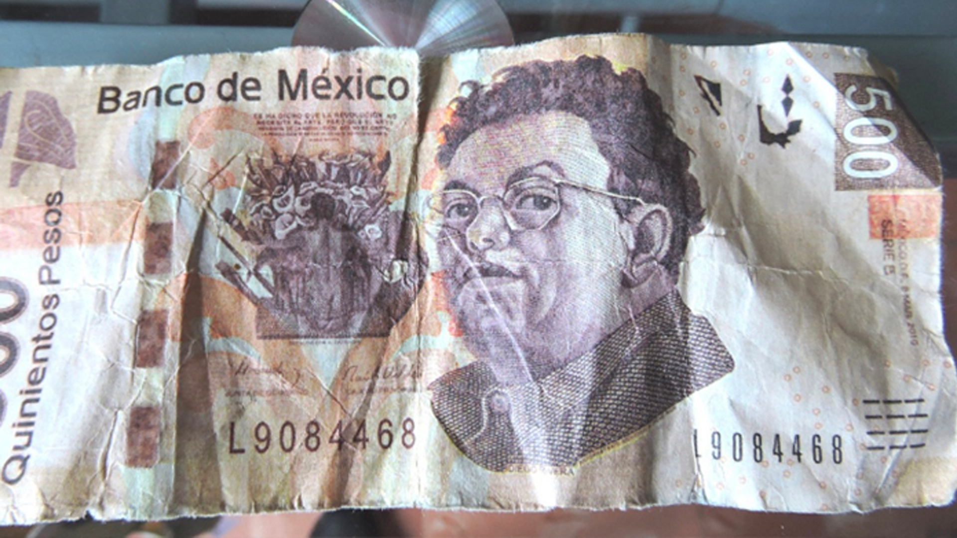 ¿Qué hacer si se recibe un billete falso?