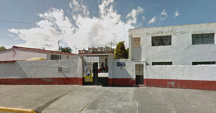 Rescatan a feligreses atrapados en iglesia por ataque de abejas