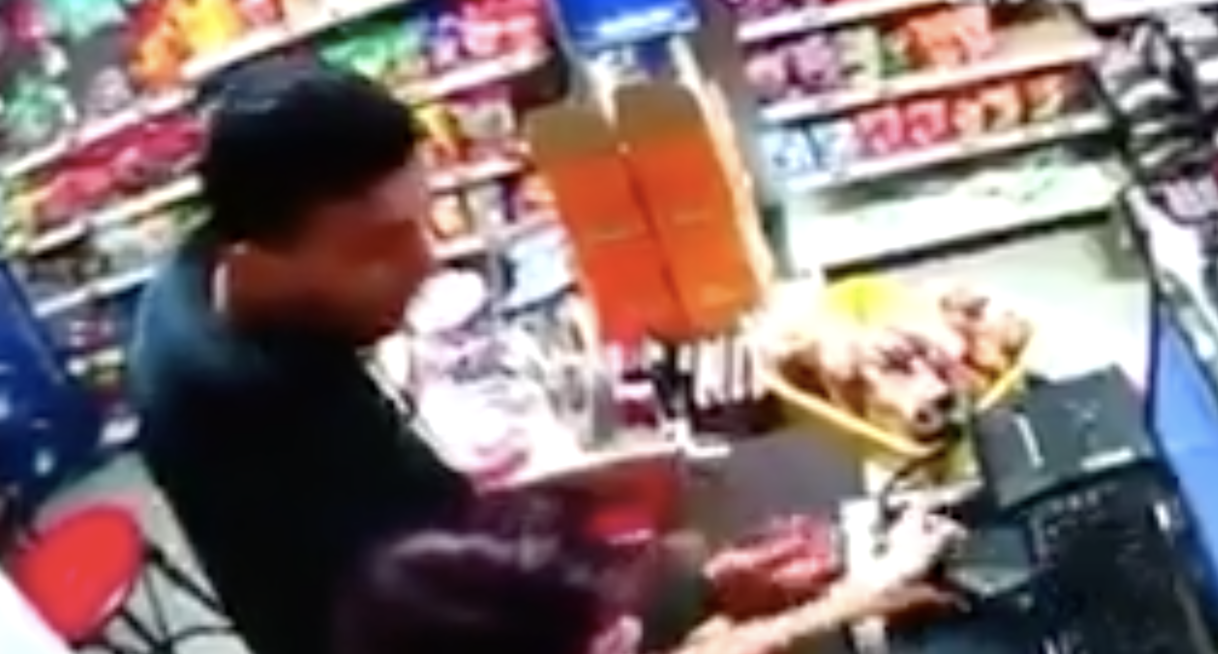 #Video Captan robo en establecimiento de Apodaca