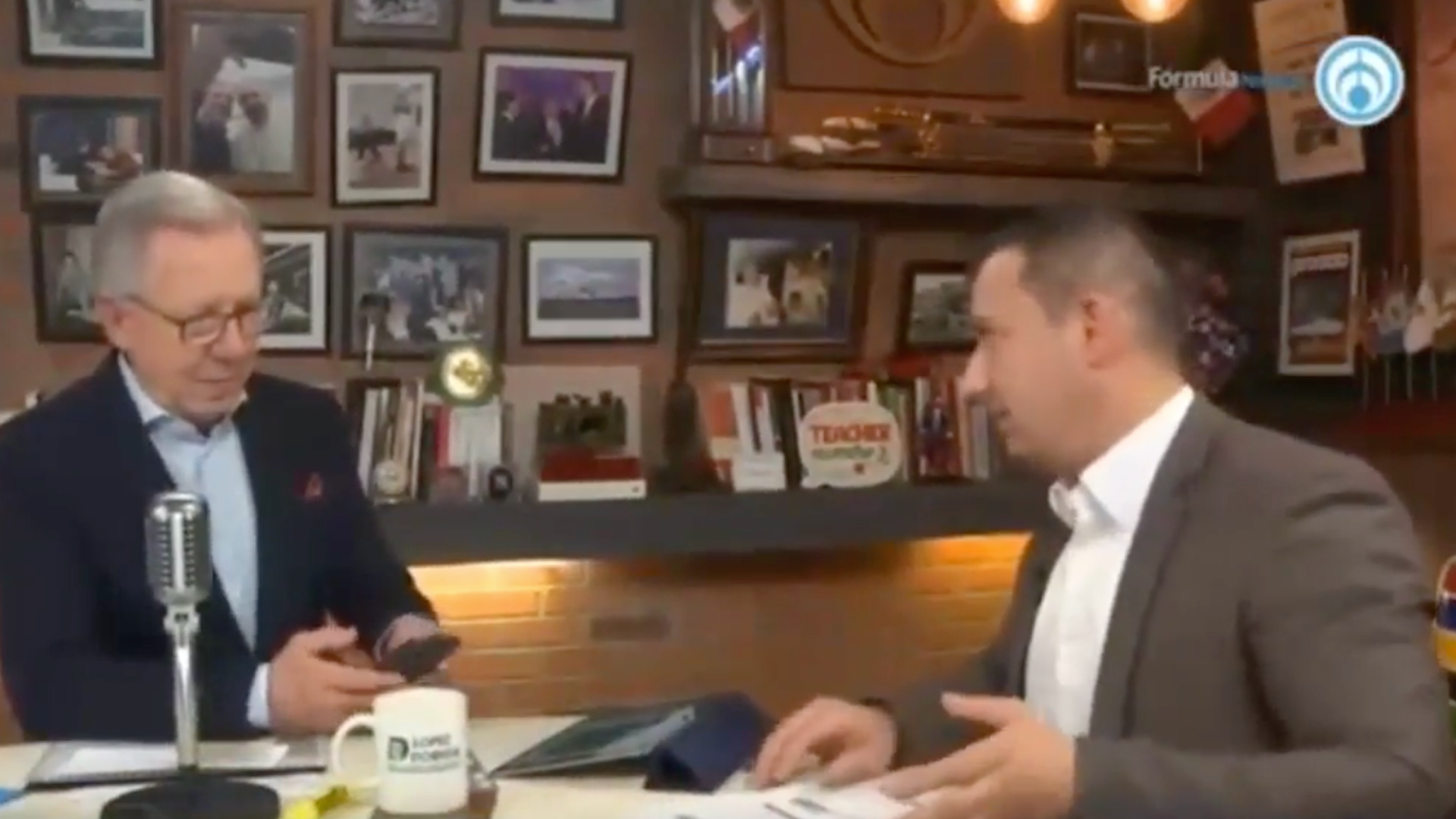 AMLO registró 44 por ciento de preferencias en pregunta semanal en Facebook