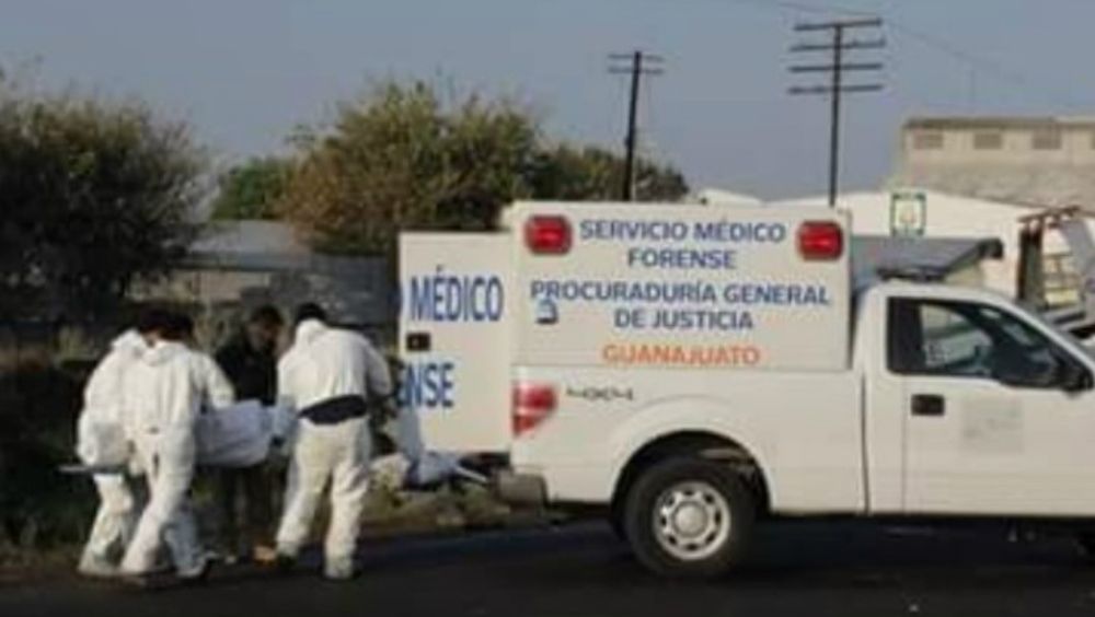 Roban cajero en Celaya y luego vuelcan en la carretera