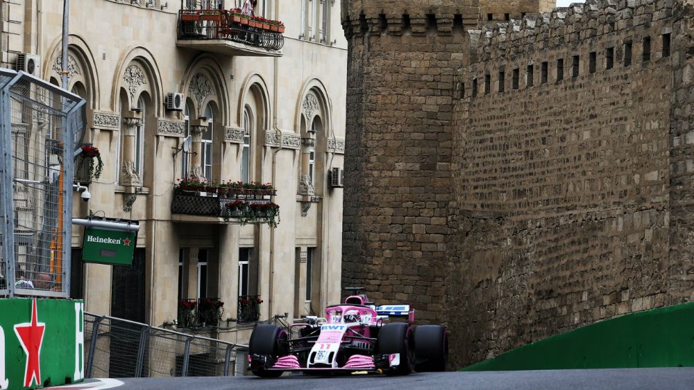 'Checo' Pérez iniciará octavo en Gran Premio de Azerbaiyán - checo-perez-azerbaiyan2