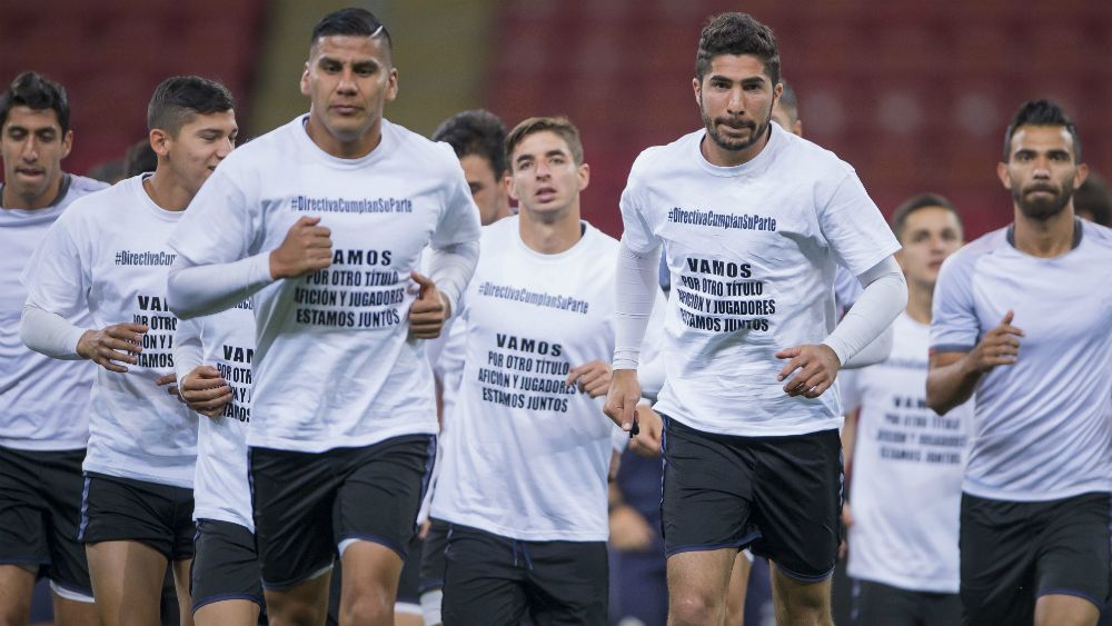 Chivas vuelve a protestar por adeudos en premios Chivas vuelve a protestar por adeudos en premios
