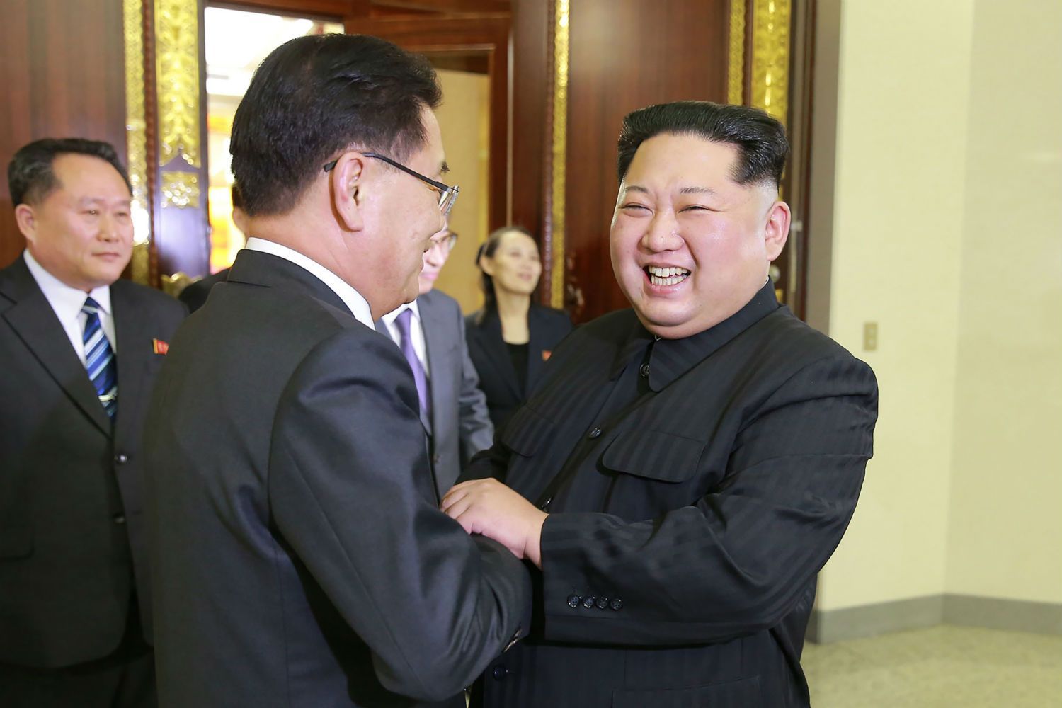 ¿Es Kim Jong-un el vendedor más grande del mundo? - chung-eui-yong-kim-jong-un