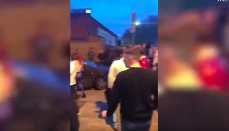 #Video Coche se impacta contra peatones en Reino Unido