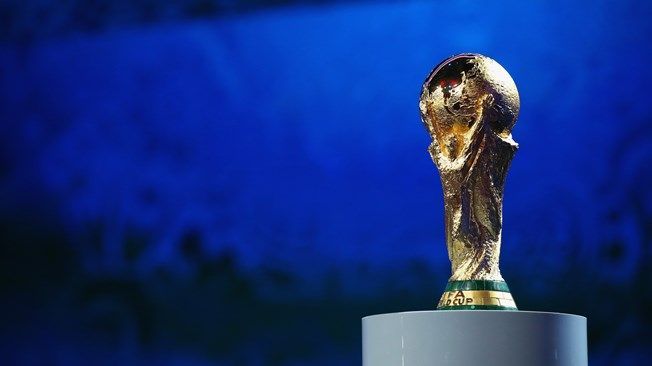 Los jefes pueden aprovechar el Mundial para tener contentos a sus empleados - copa-fifa-mundial-trofeo