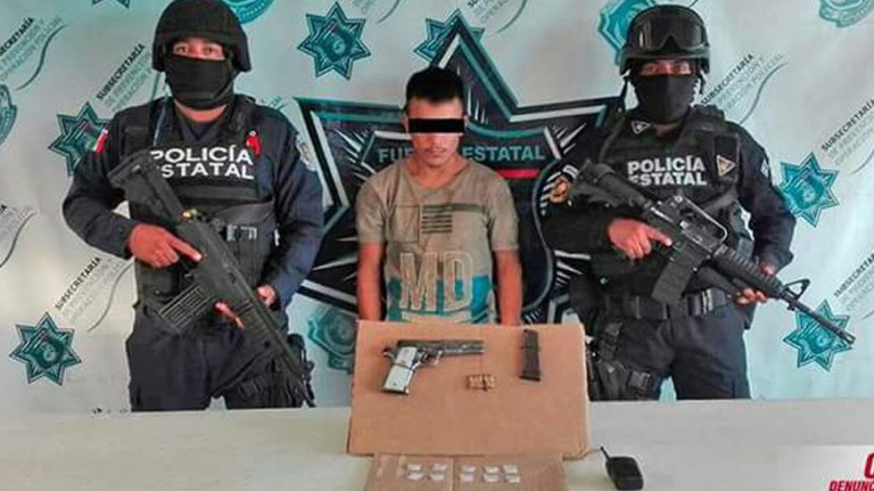 Detienen a presunto implicado en asesinato de policías en Zihuatanejo