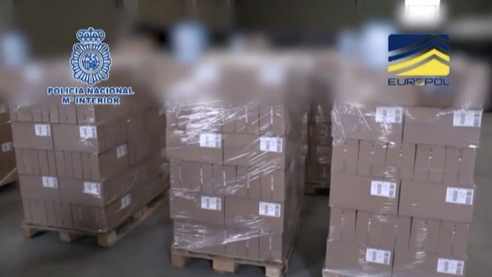 Desmantelan en España una fábrica de envasado de leche falsa para bebés