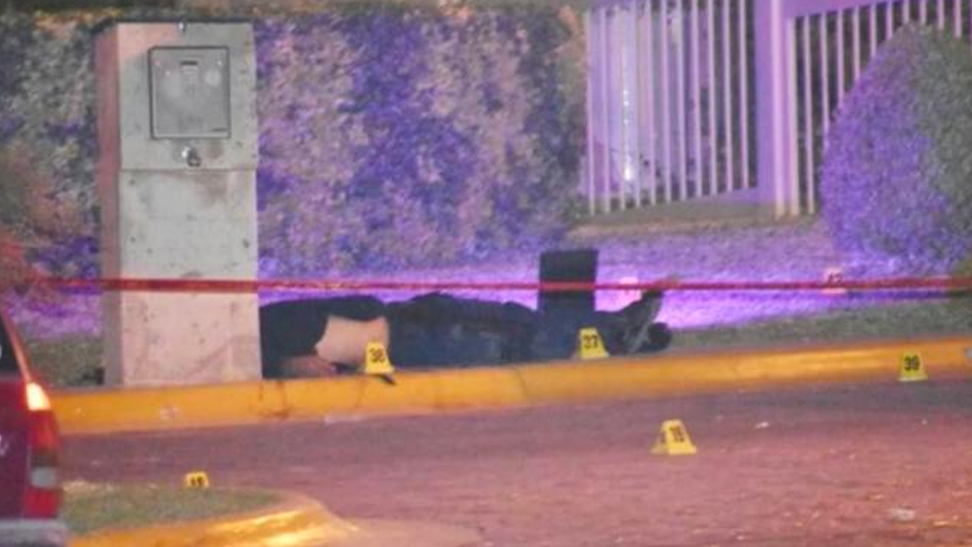 Balean a escolta del fiscal de Chihuahua, hay un muerto y tres heridos