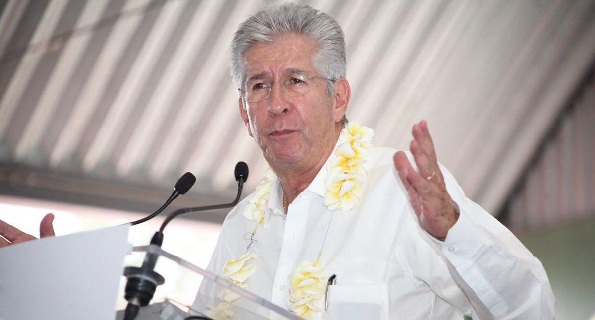 Se pidió diferir campaña del NAIM, no bajarla: Ruiz Esparza