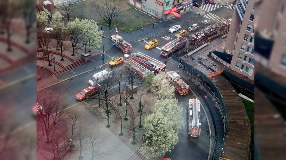 Incendio en departamento de Nueva York deja 12 heridos