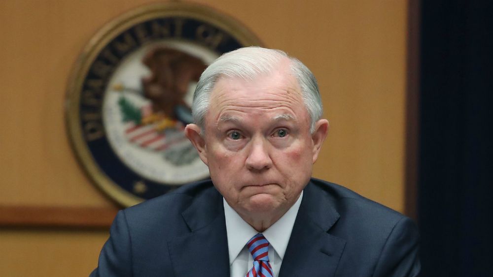 Sessions ordena “tolerancia cero” contra paso de migrantes