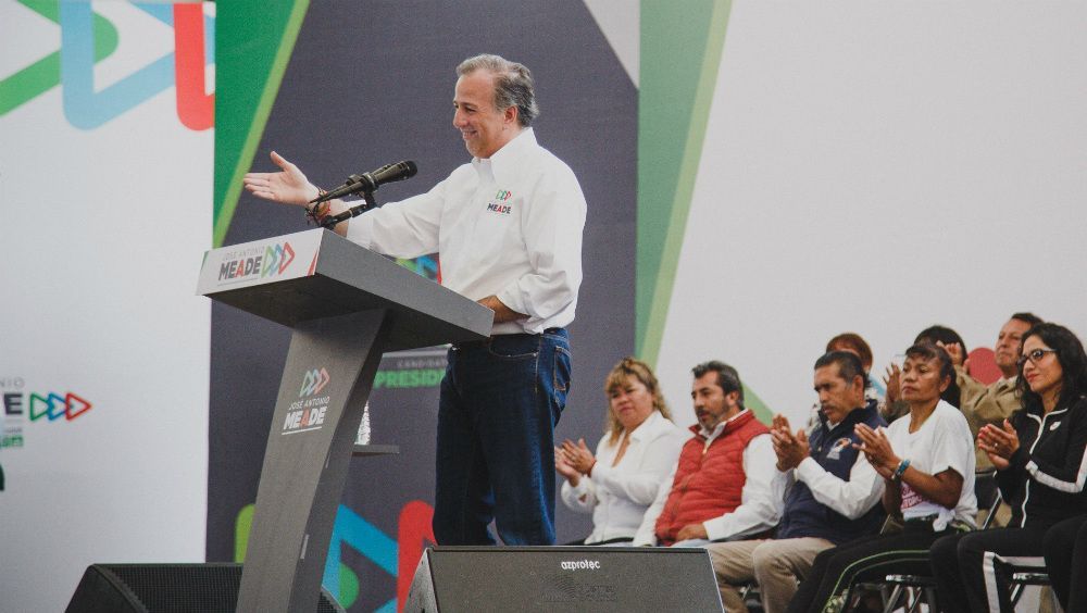 Meade llama a frenar a López Obrador