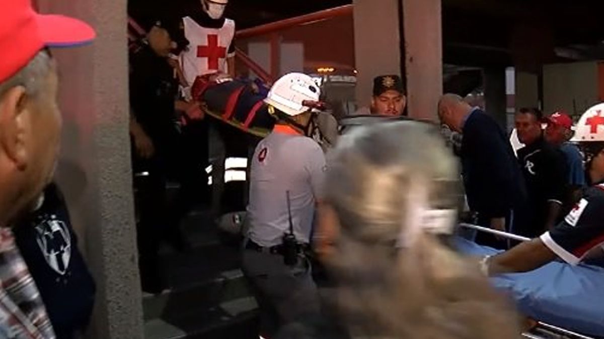 Joven resulta lesionada tras lanzarse a vías del Metro de Monterrey