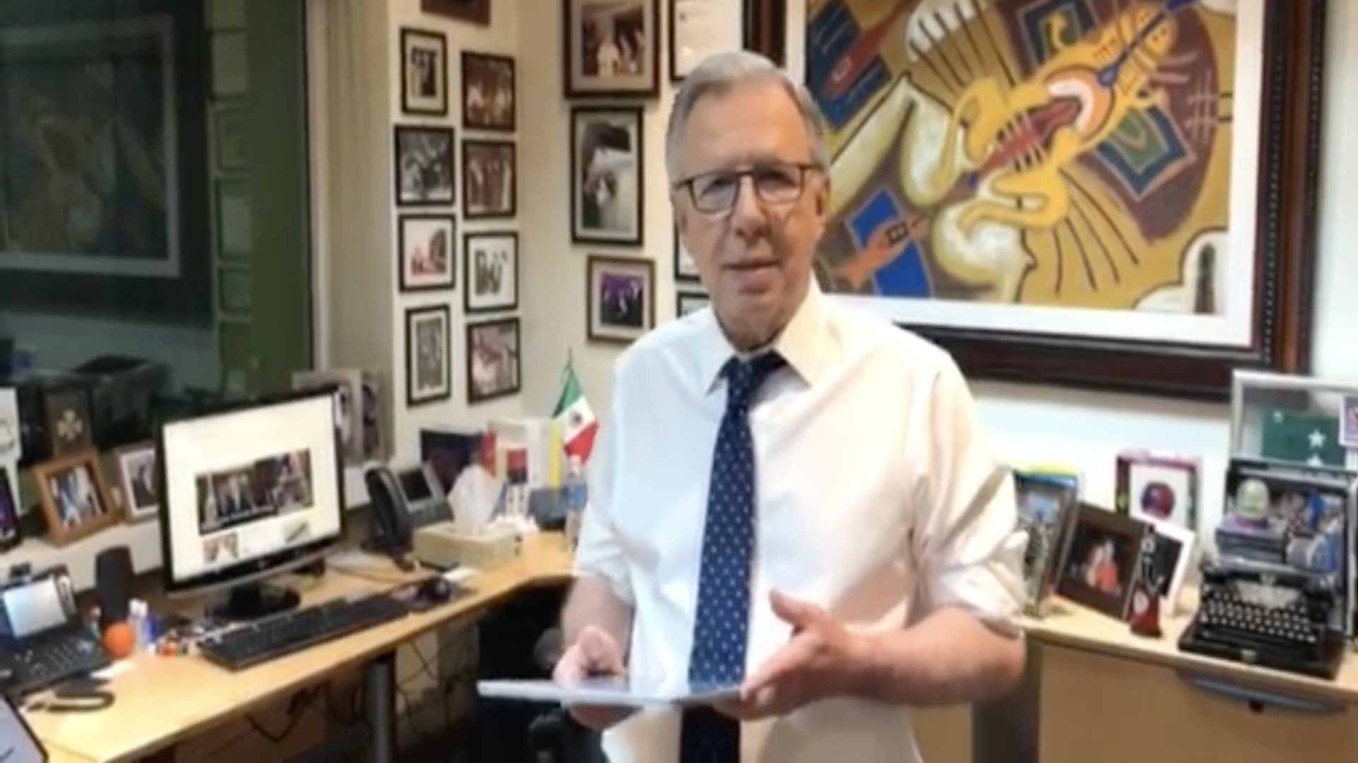 ¡Las noticias! El presidente Peña Nieto responde a Donald Trump