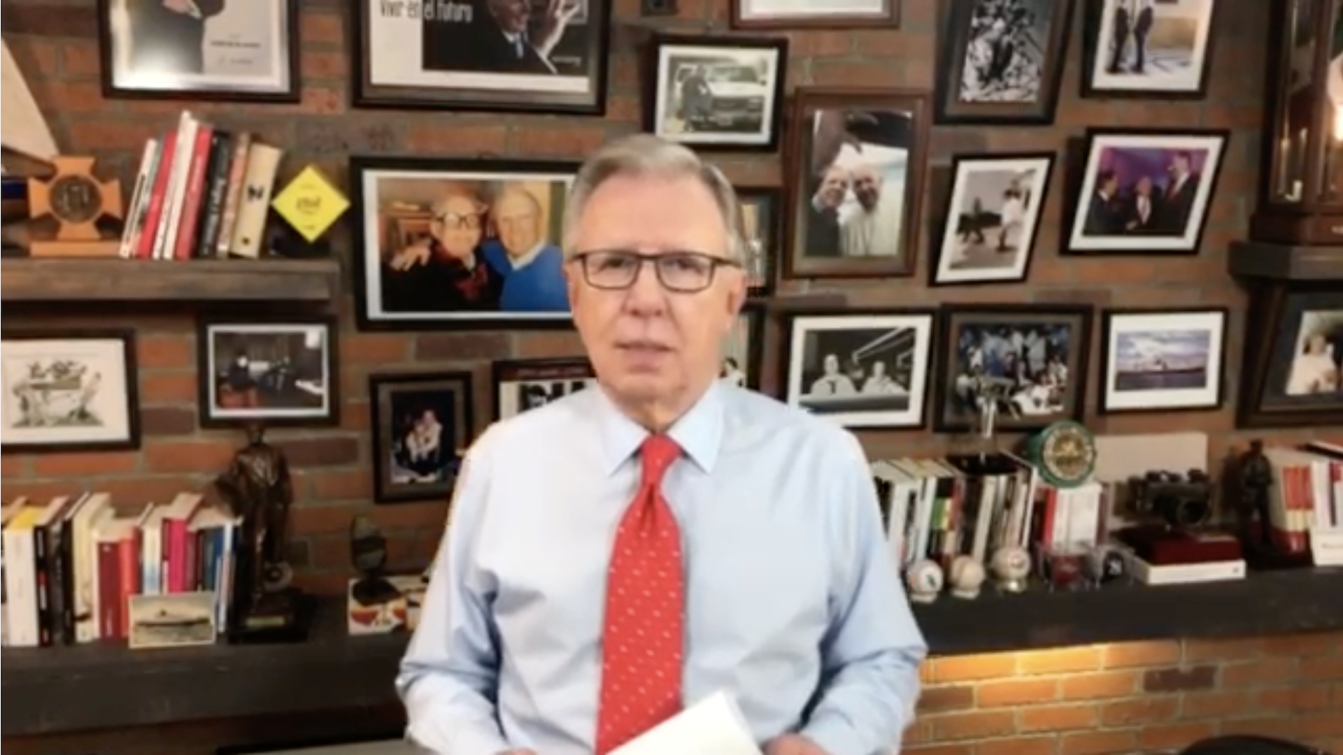 ¡Las noticias! Moody’s advierte del riesgo de no terminar el NAIM