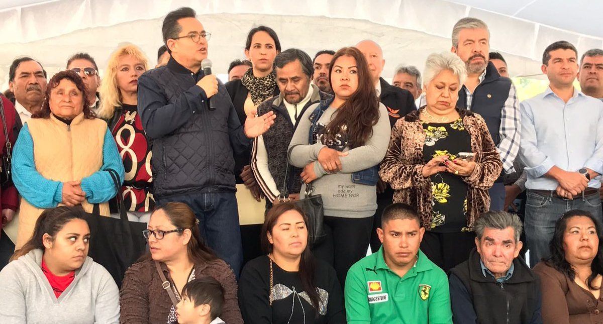 Militantes abandonan Morena para unirse a coalición del Frente Militantes abandonan Morena para unirse a coalición del Frente