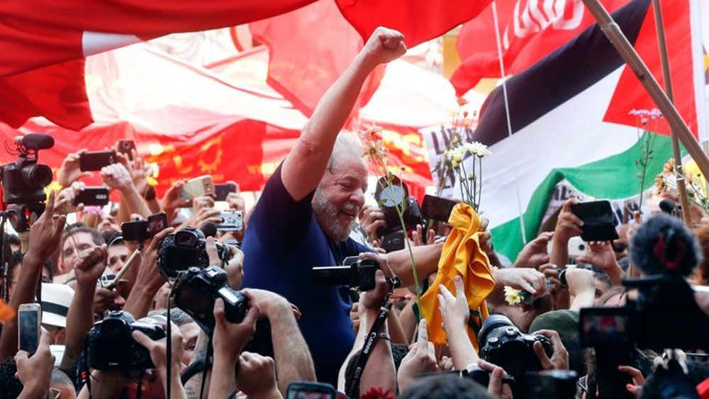Juez devuelve a Lula da Silva beneficios de expresidentes brasileños