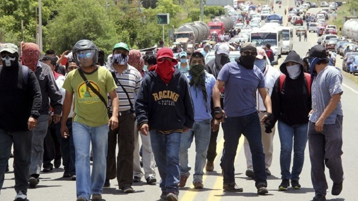 Liberan vialidad tomada por maestros en Chiapas