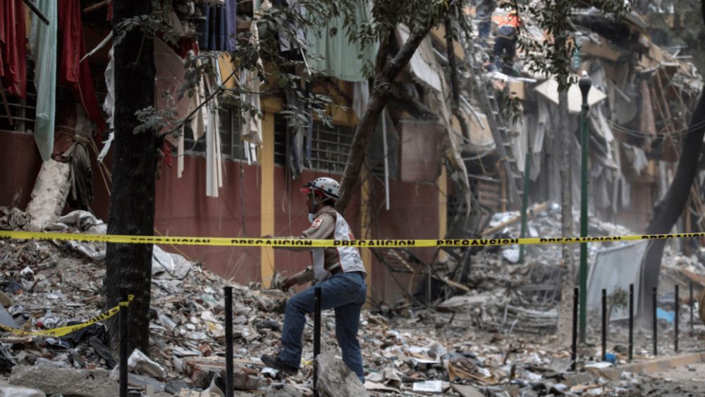 #Video Afectados del Multifamiliar Tlalpan cuestionan a gobierno capitalino