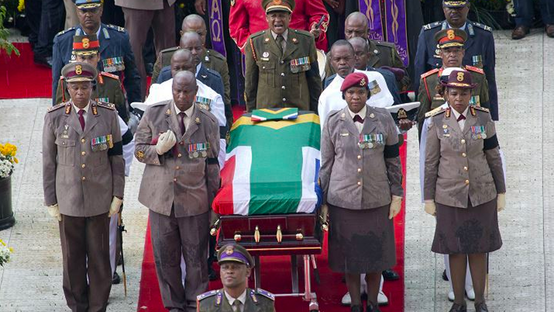 Sudáfrica despide a Winnie Mandela