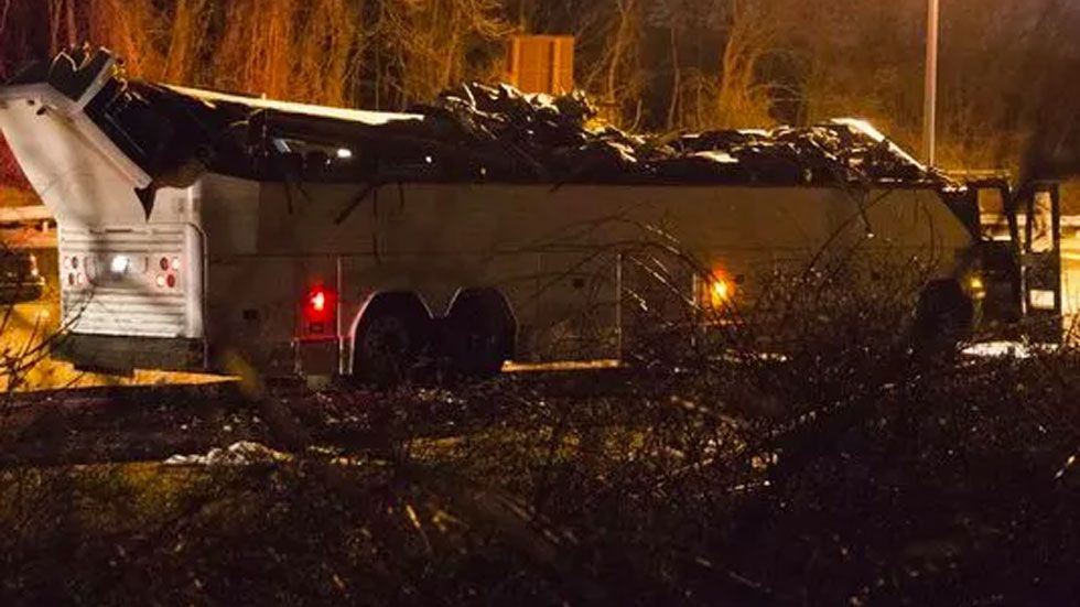 Autobús que transportaba estudiantes se estrella en NY