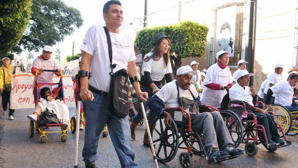Presentan a candidatos decálogo en favor de persona con discapacidad en México