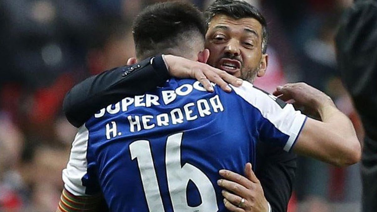 Conceiçao reconoce trabajo de Herrera en el Porto