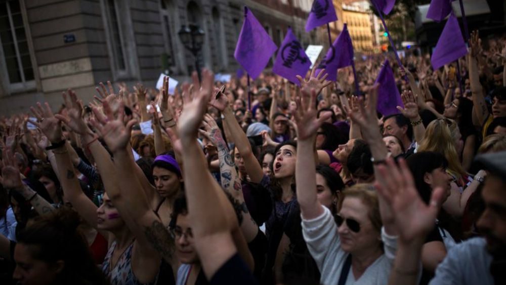 Protestan en España ante sentencia por violación en Pamplona - protestas-espana-violacion