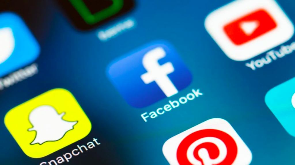 El 22 por ciento de mexicanos prefiere robo de su casa a hackeo - redes-sociales-e1522704919624