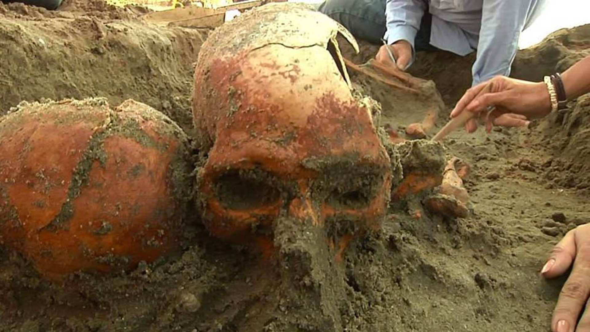 Investigador del IPN descubre restos humanos de más de 250 años