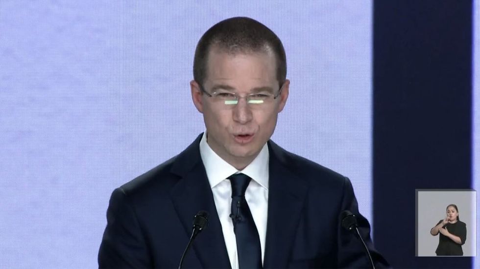 Anaya a AMLO: “Tú acusaste a Romo de corrupto y ahora lo propones jefe de gabinete”