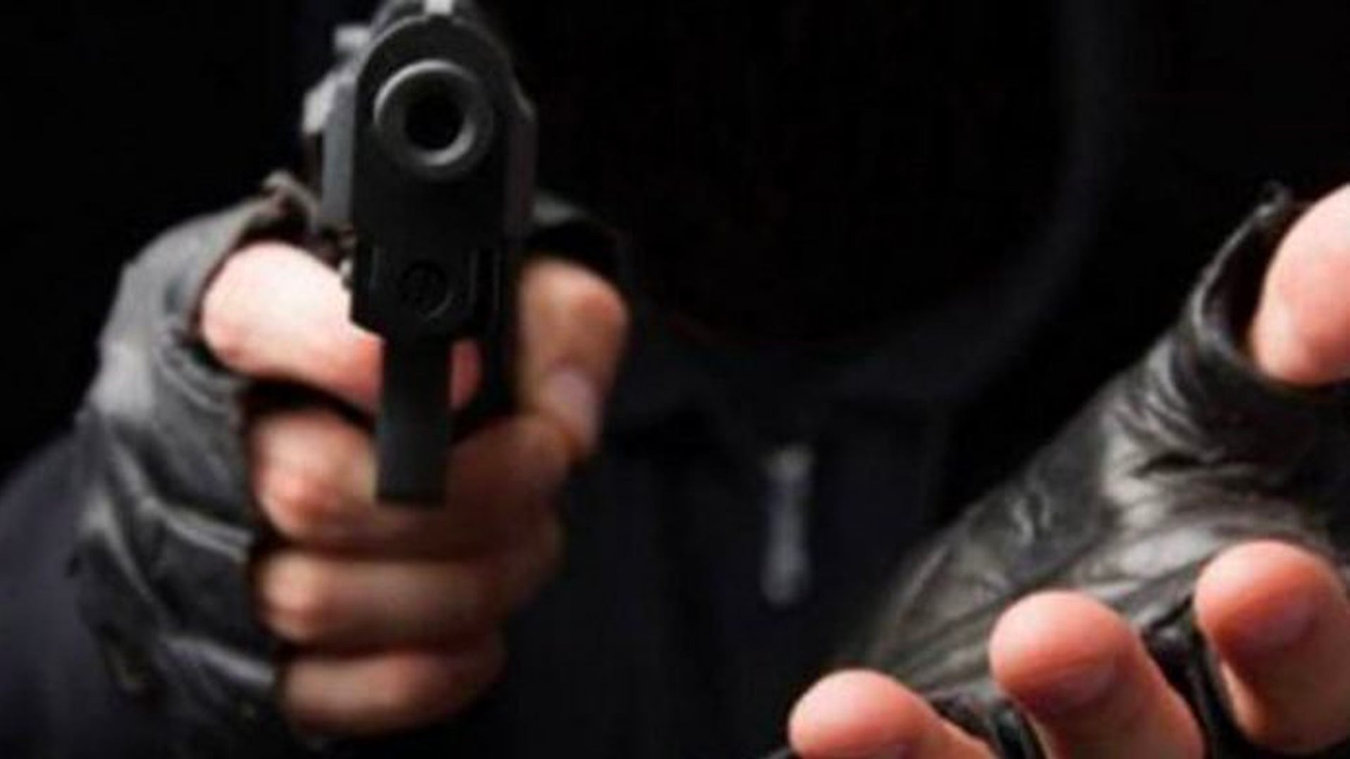 Matan a tres personas en vivienda del Edomex