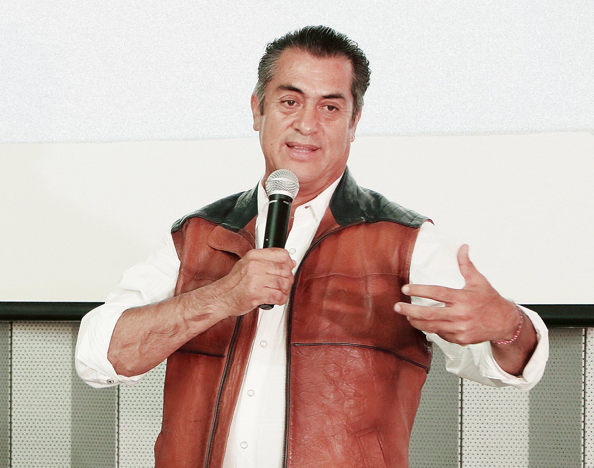 "Son de hueva los debates": 'El Bronco' - rodriguez-calderon-el-bronco